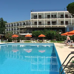 Hotel Irinna, Svoronata